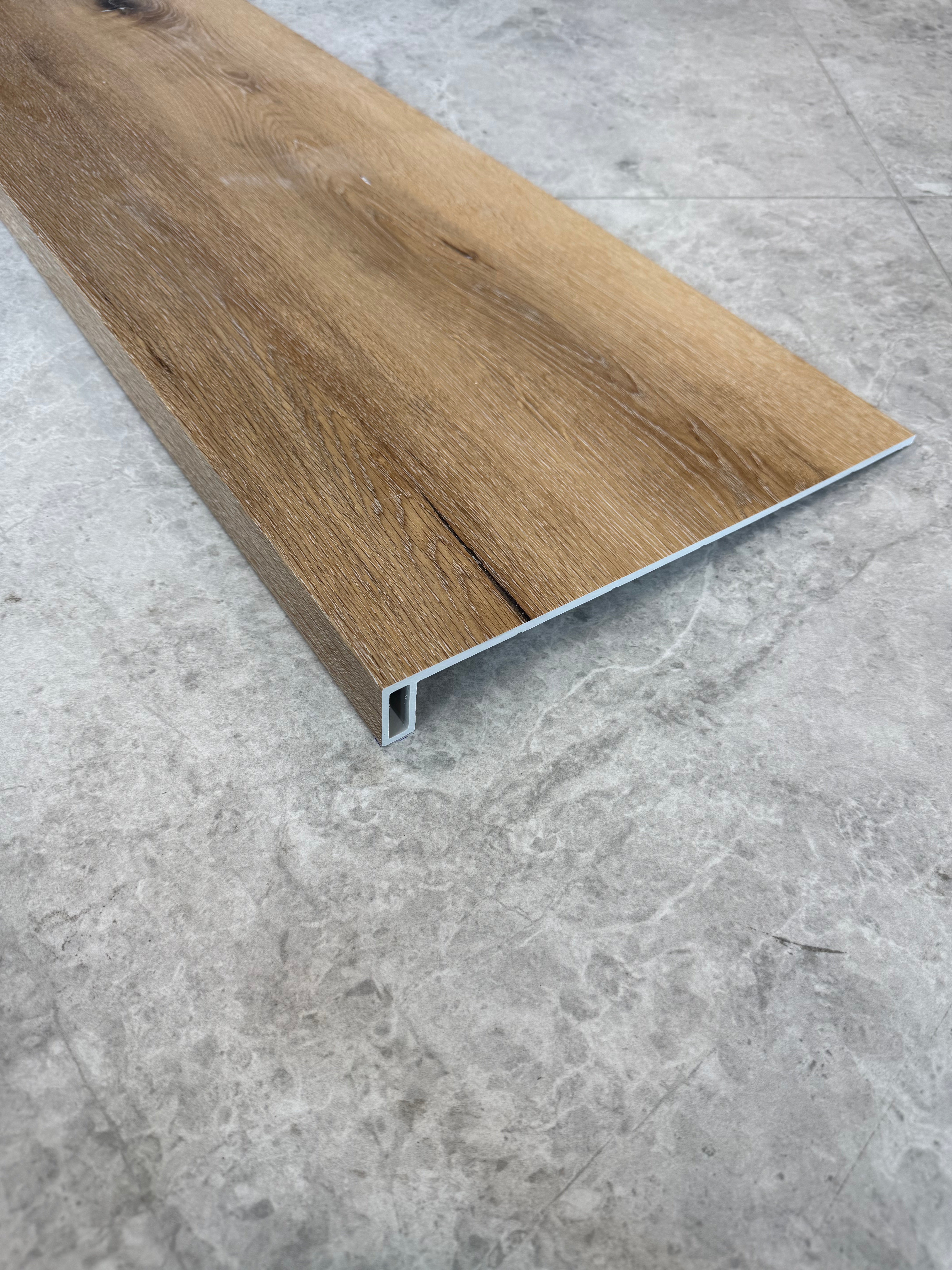 HYBRID STEP TREAD - NATURAL WILD OAK